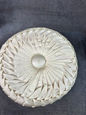 Vintage pleated round satin pillow cushion white
